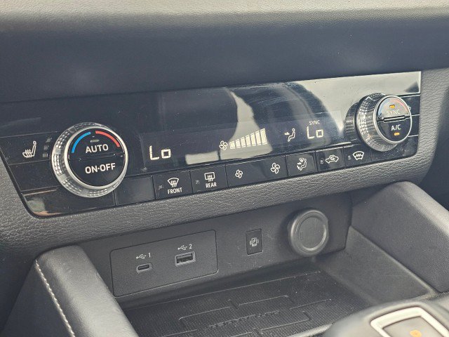 Used 2024 Mitsubishi Outlander SE AWD/4WD image 36