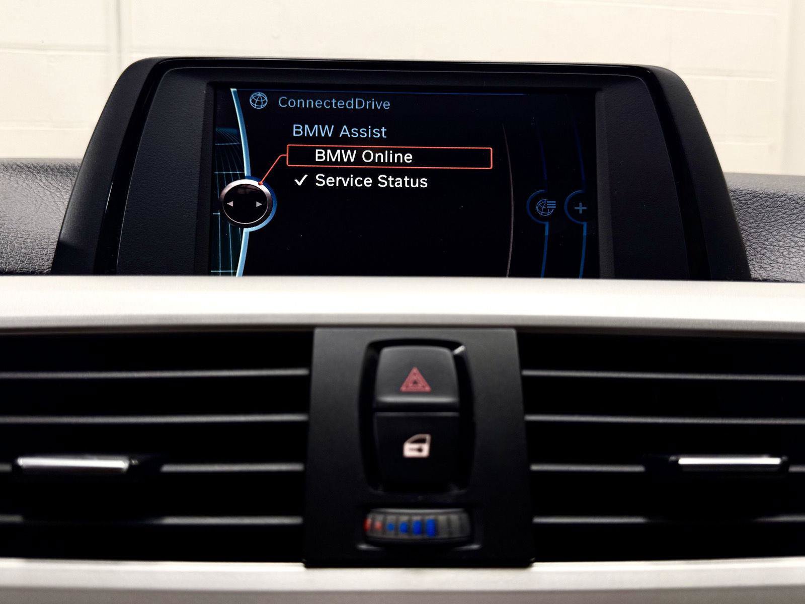 Used 2014 BMW 320i xDrive Sedan AWD/4WD image 34