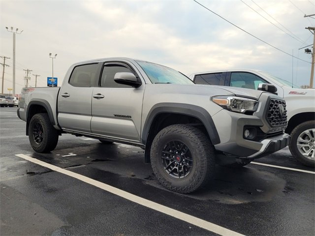 Used 2020 Toyota Tacoma TRD Off-Road image 10