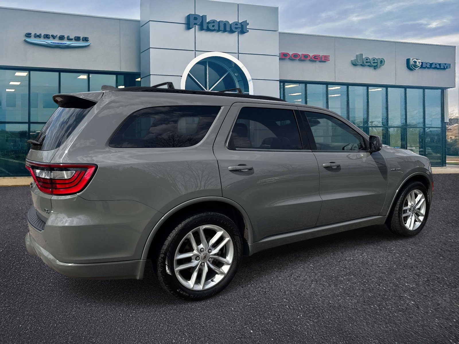 Used 2022 Dodge Durango R/T image 2