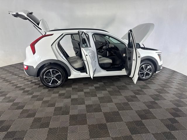 Certified 2025 Kia Niro EX FWD image 15
