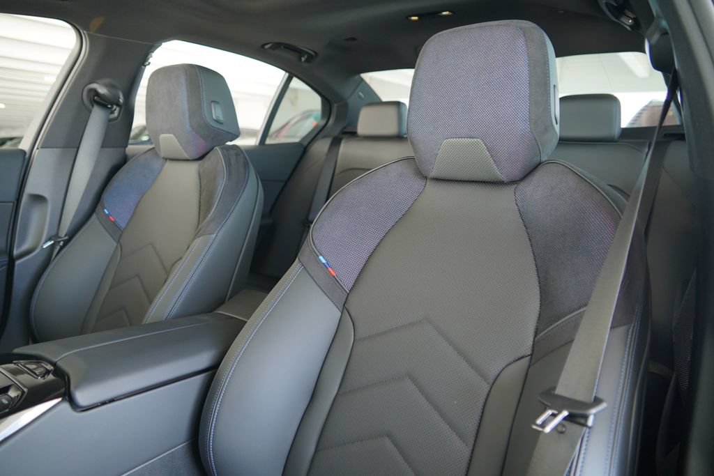New 2026 BMW 530i w/ M Sport Package RWD image 11