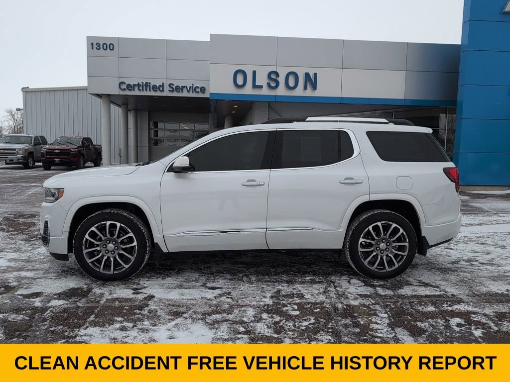 Used 2023 GMC Acadia Denali w/ Denali Ultimate Package image 3