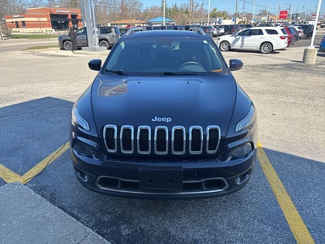 Used 2016 Jeep Cherokee Limited w/ Luxury Group FWD image 3