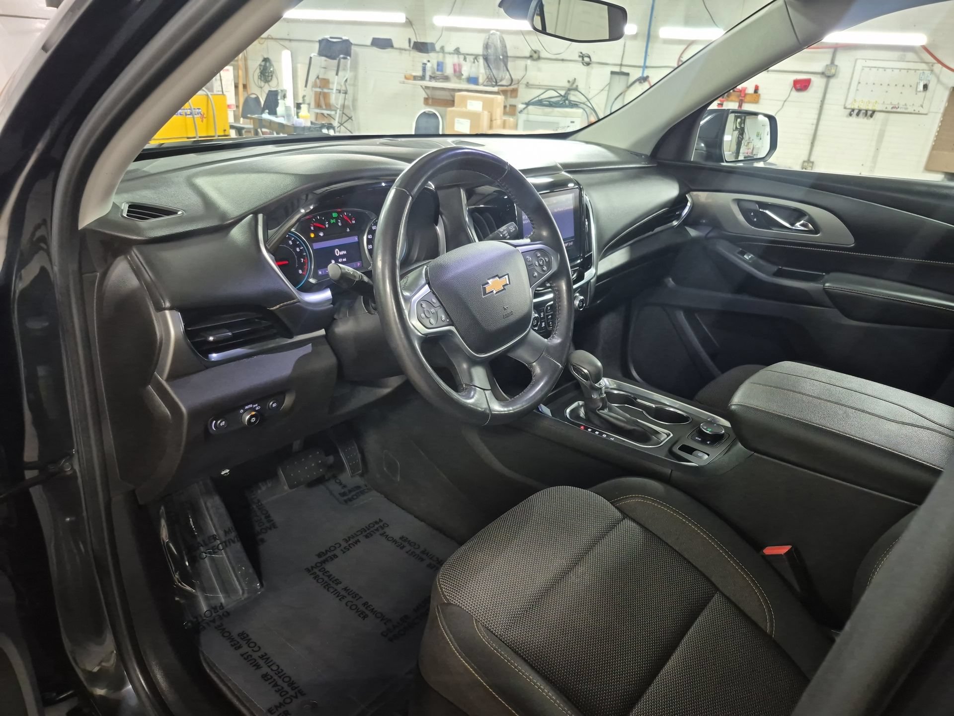 Certified 2021 Chevrolet Traverse LT FWD image 11