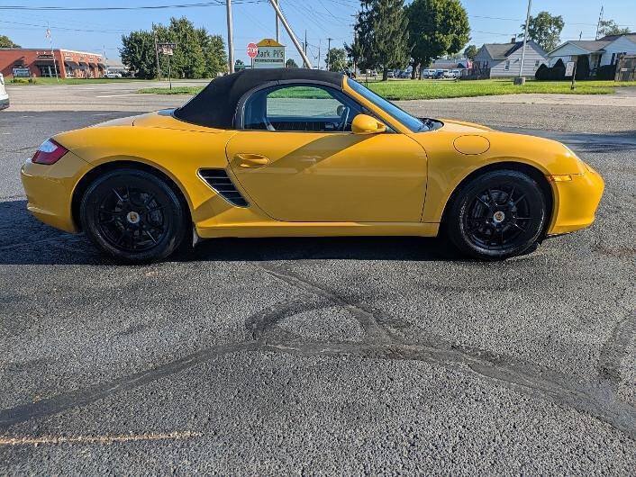 Used 2005 Porsche Boxster RWD image 9