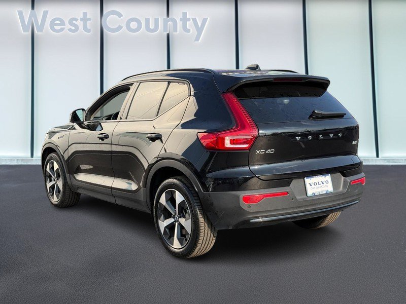Used 2026 Volvo XC40 B5 Plus AWD/4WD image 7