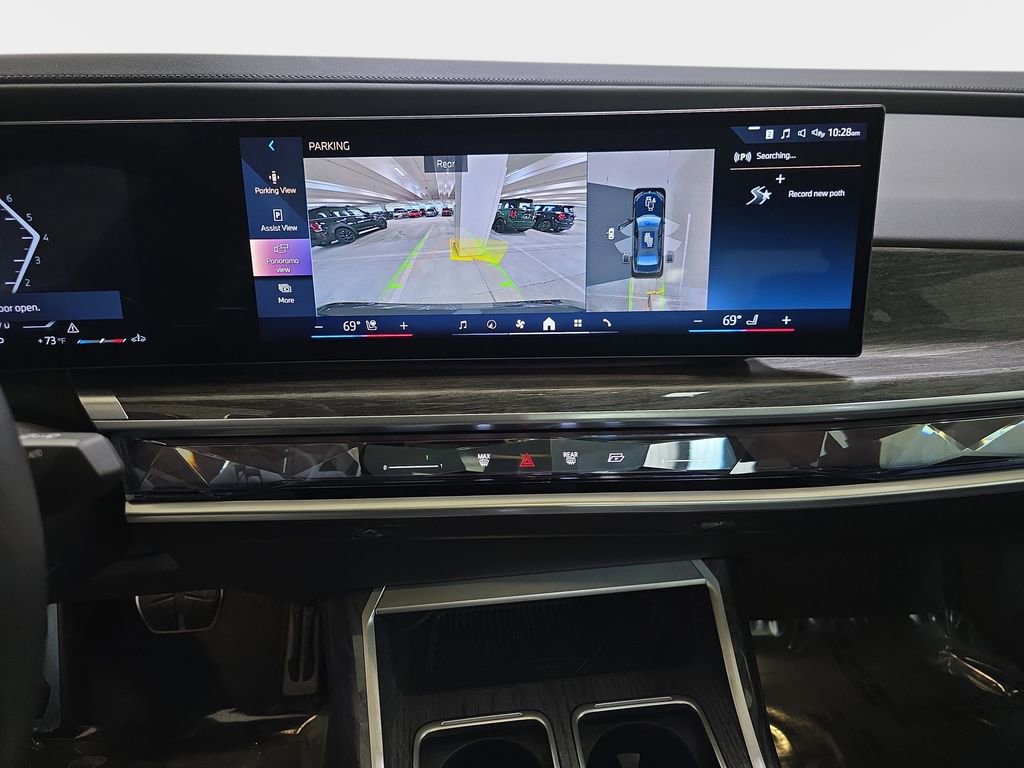 Certified 2023 BMW 760i xDrive w/ Executive Package AWD/4WD image 23