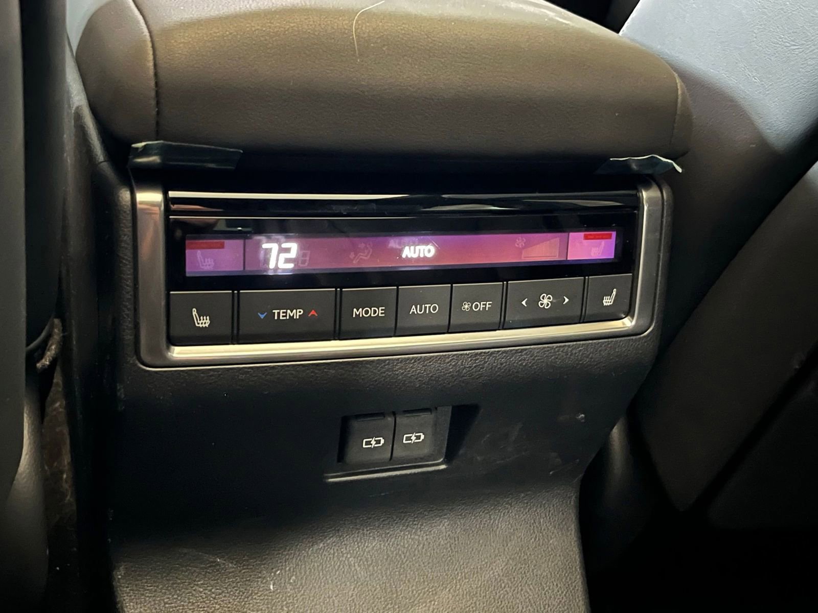 Used 2024 Lexus GX 550 w/ Accessory Package (Z1) AWD/4WD image 40