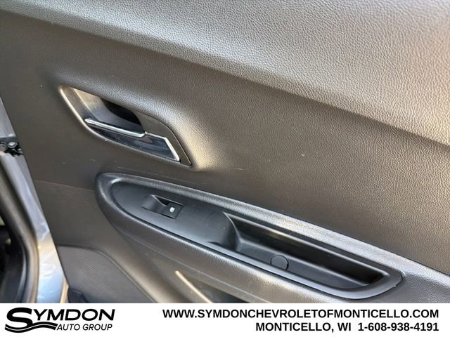 Used 2019 Chevrolet Trax LT w/ LT Convenience Package image 19