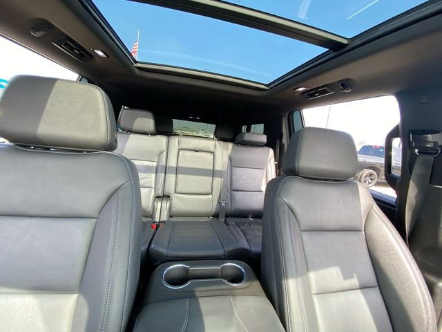 Used 2023 Chevrolet Suburban LT w/ LT Signature Plus Package image 14