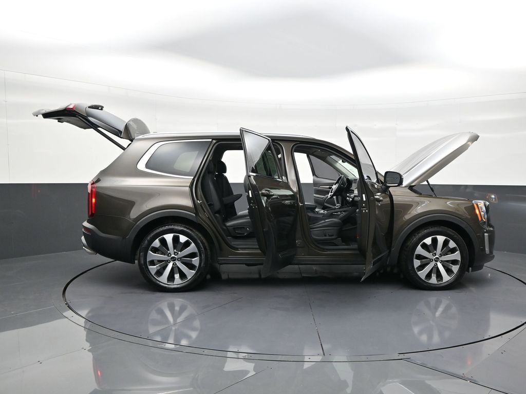 Used 2021 Kia Telluride EX w/ EX Premium Package FWD image 29