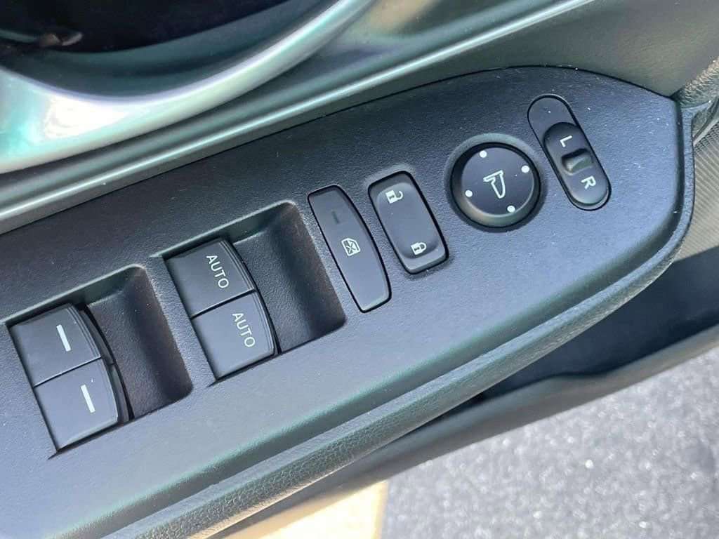 Used 2021 Honda CR-V EX-L image 16