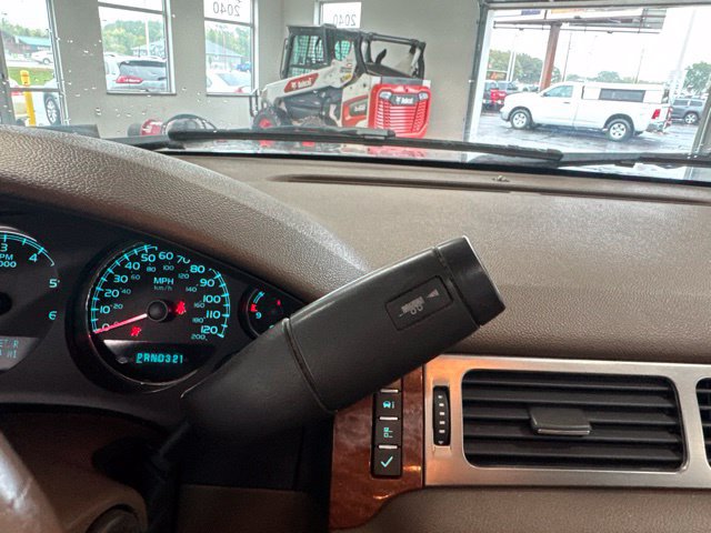 Used 2007 GMC Yukon SLT w/ SLT Preferred Equipment Group AWD/4WD image 38