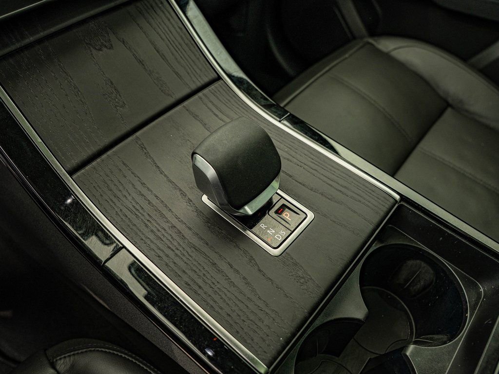 Certified 2025 Land Rover Range Rover Velar S AWD/4WD image 26