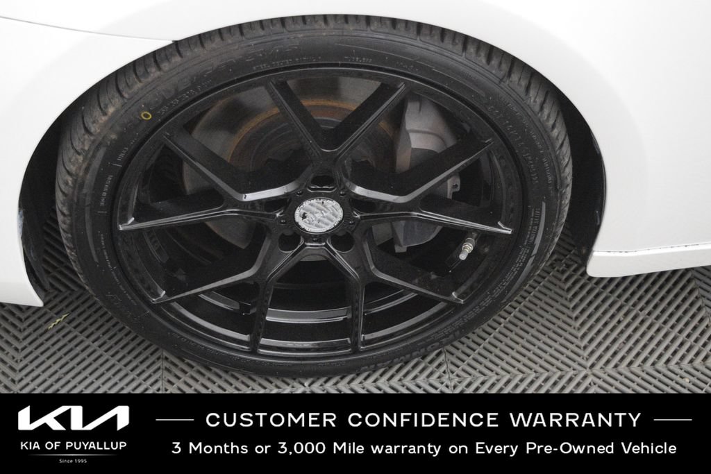 Used 2017 Lexus IS 200t RWD image 21