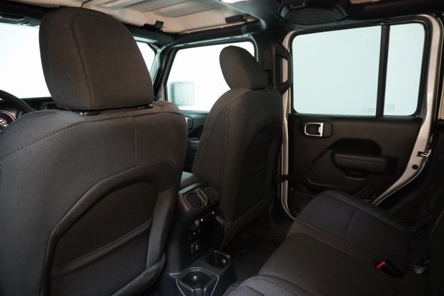 New 2023 Jeep Gladiator Sport AWD/4WD image 18
