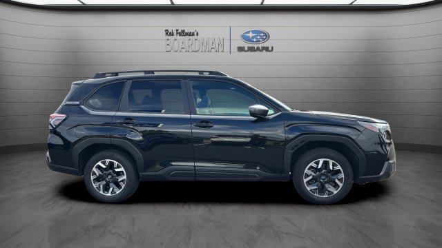 Used 2026 Subaru Forester Premium AWD/4WD image 3