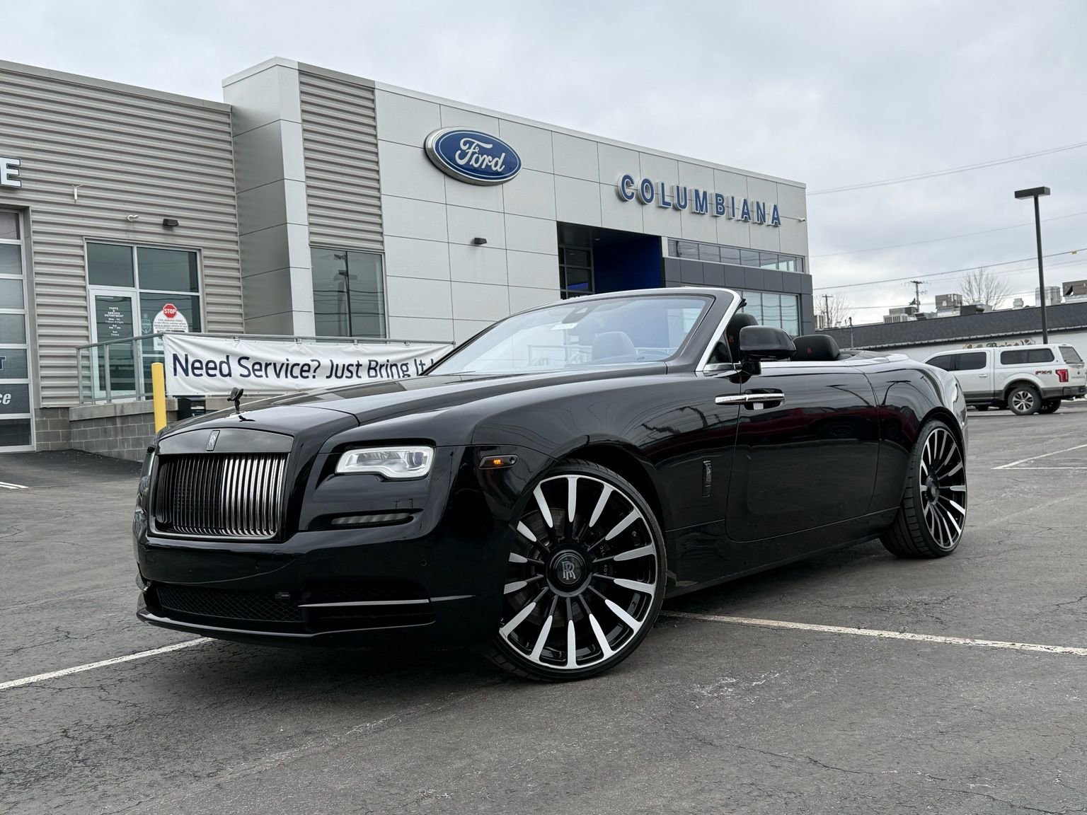 Used 2018 Rolls-Royce Dawn image 26