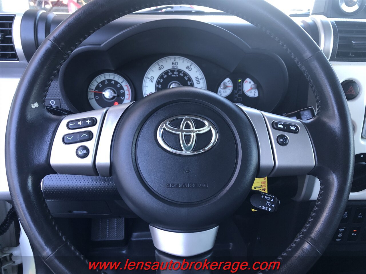 Used 2012 Toyota FJ Cruiser 4WD w/ Upgrade Pkg image 13