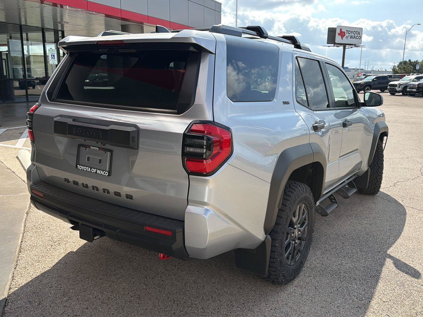 New 2026 Toyota 4Runner SR5 AWD/4WD image 8