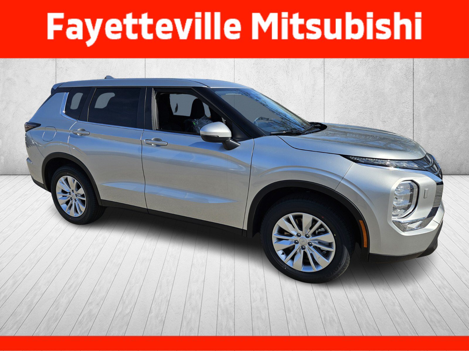 New 2026 Mitsubishi Outlander ES