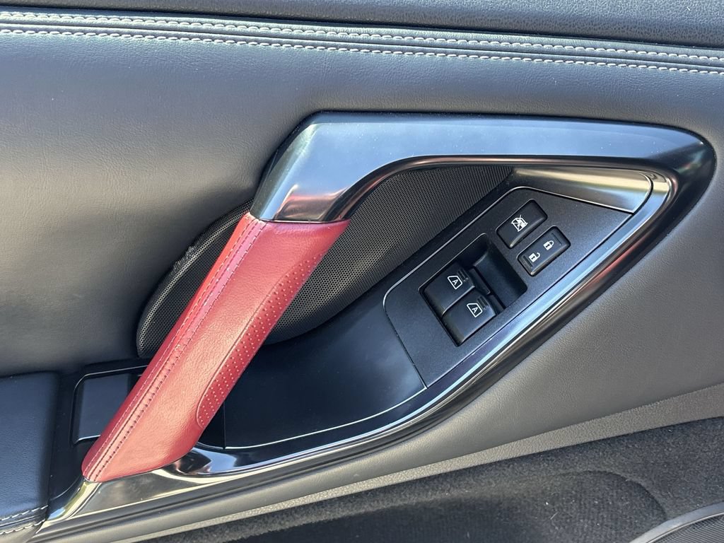 Used 2014 Nissan GT-R Black Edition AWD/4WD image 15