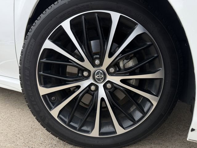 Used 2018 Toyota Camry SE w/ Audio Package image 10