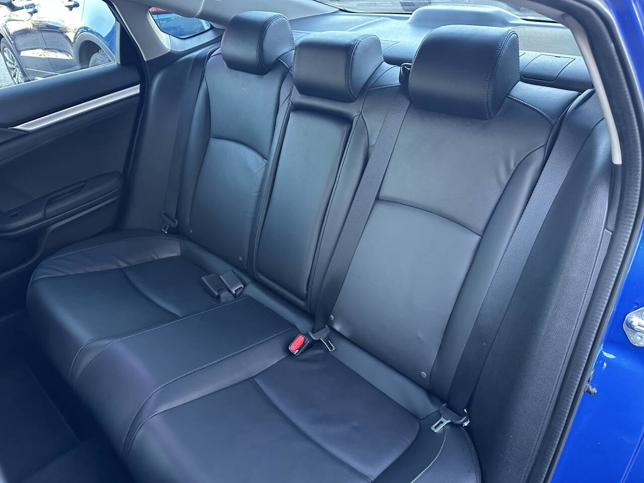 Used 2017 Honda Civic EX-L image 37