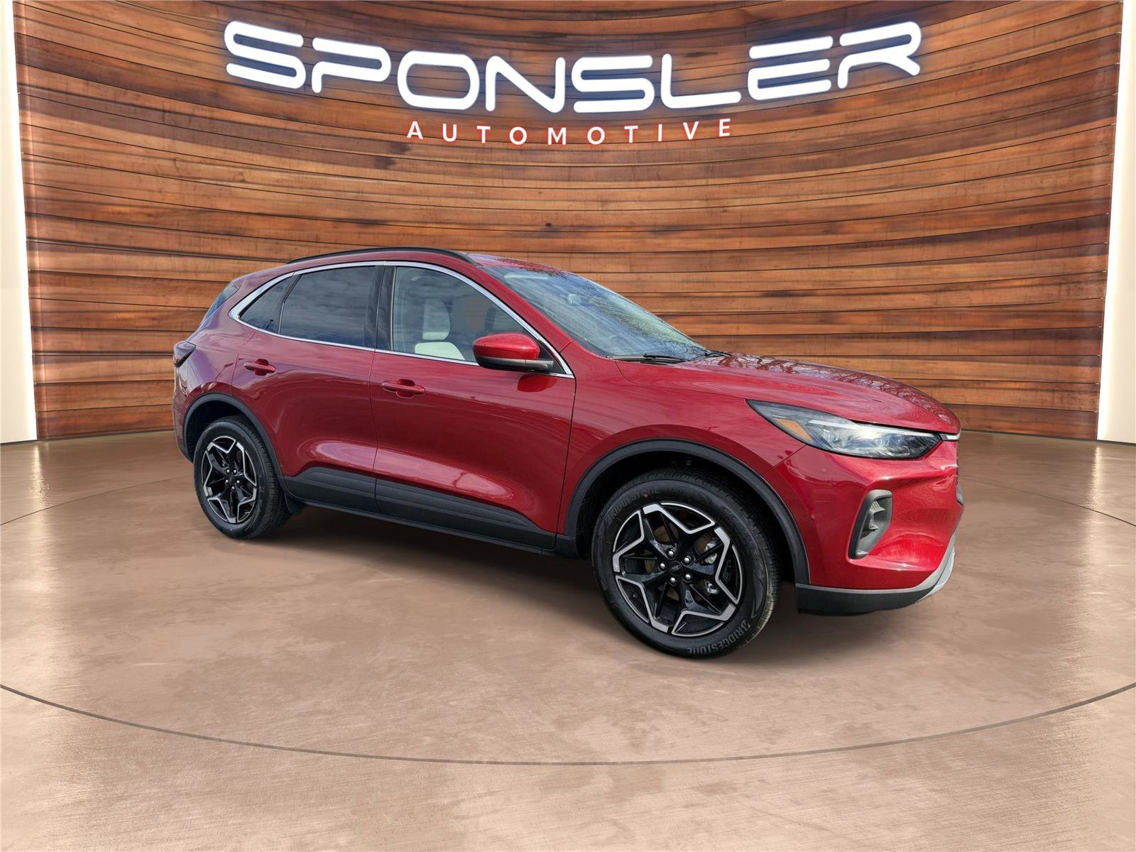 New 2026 Ford Escape Platinum w/ Class II Trailer Tow Package image 7