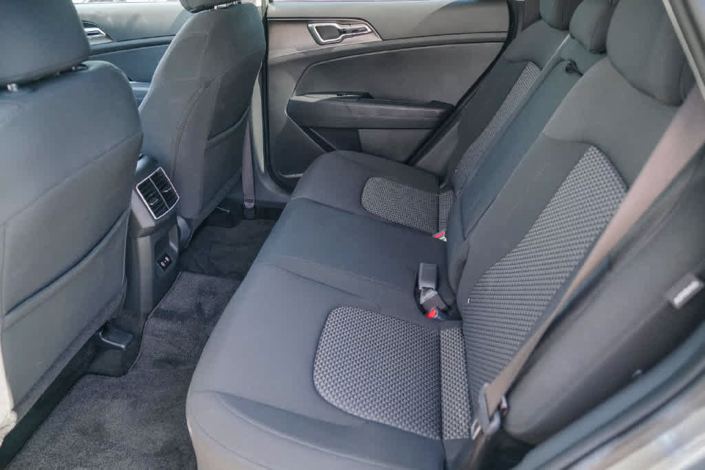 Certified 2026 Kia Sportage LX FWD image 17