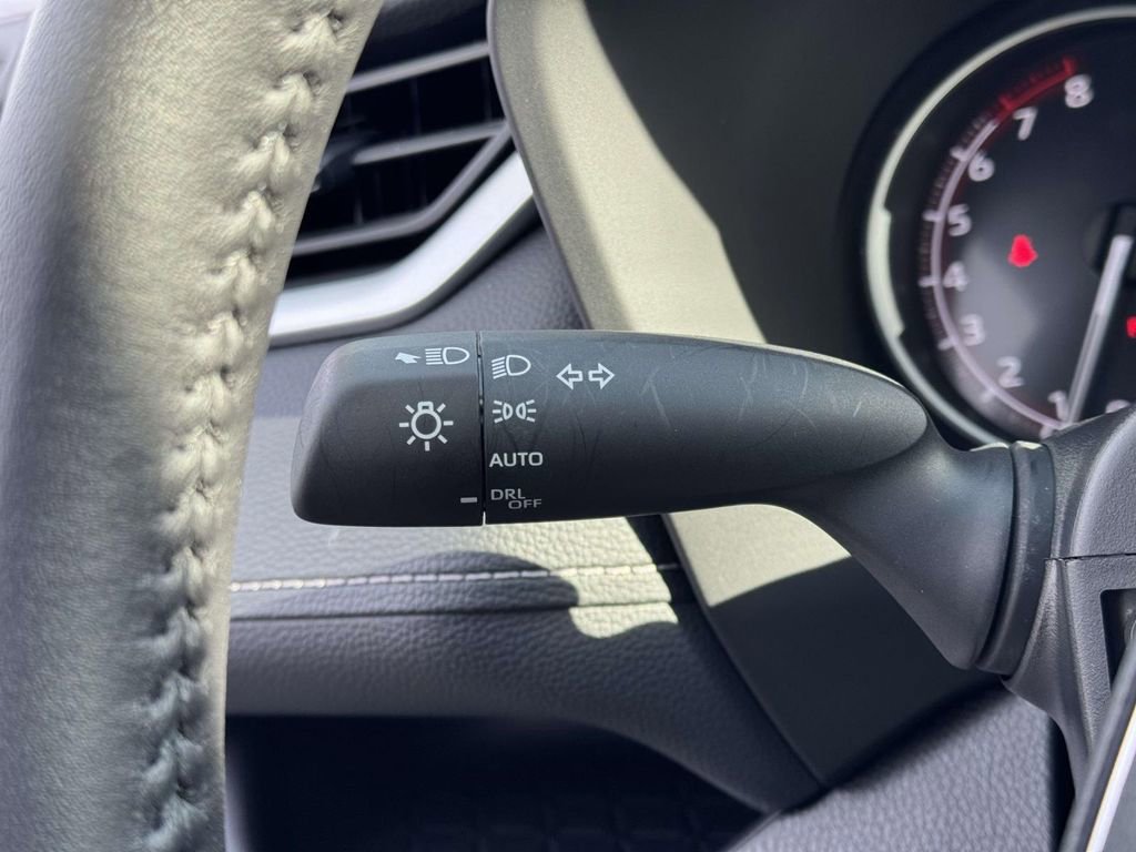 Used 2024 Toyota RAV4 XLE image 21