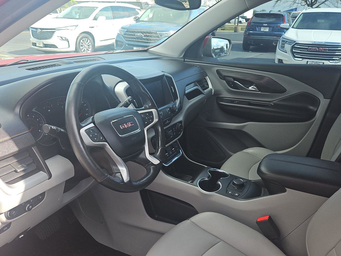 Used 2019 GMC Terrain SLT w/ Preferred Package AWD/4WD image 9