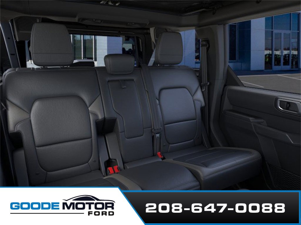 New 2025 Ford Bronco Outer Banks w/ Sasquatch Package image 11