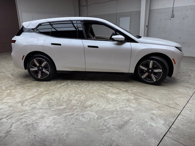 Used 2026 BMW iX xDrive45 image 6