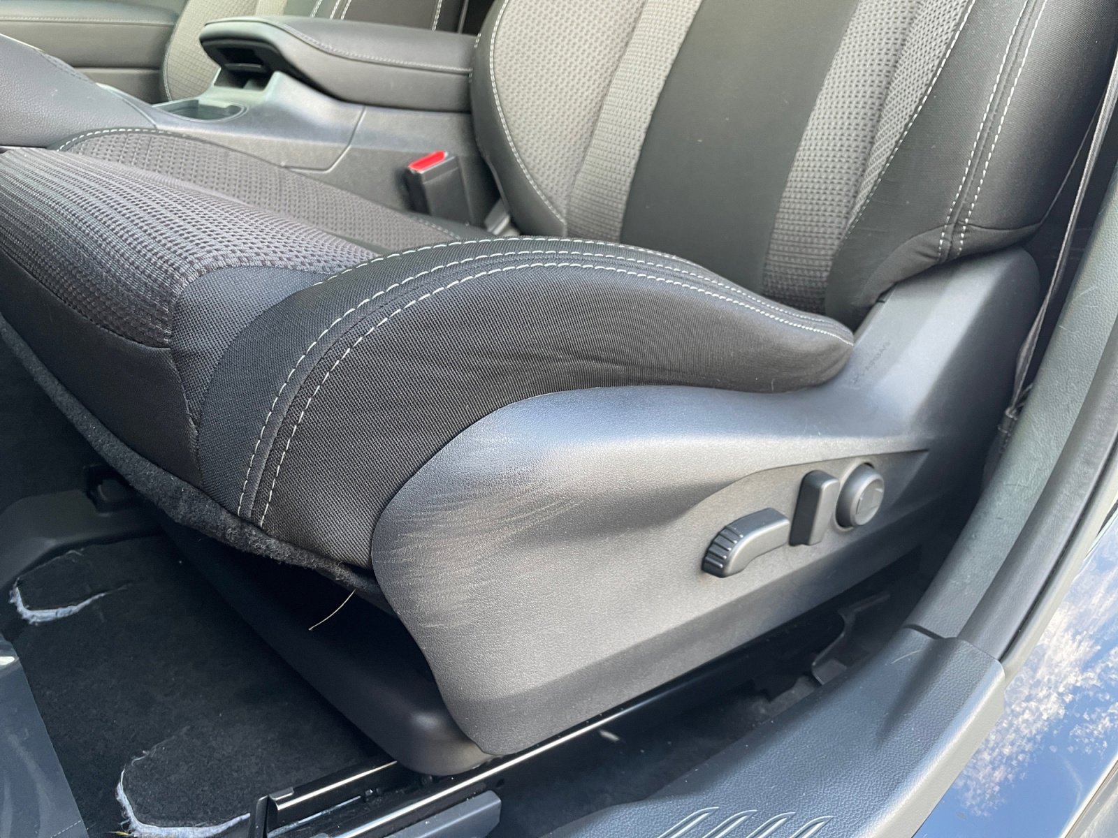 Used 2022 Subaru Outback Premium image 28