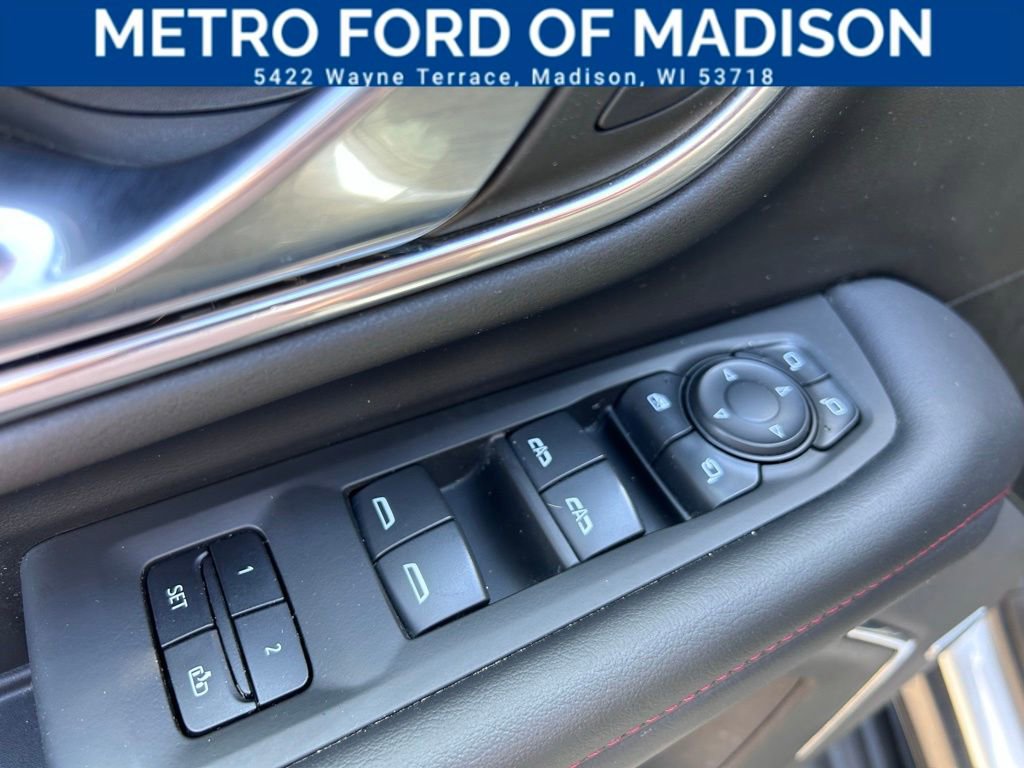 Used 2022 Chevrolet Tahoe RST w/ Luxury Package image 15