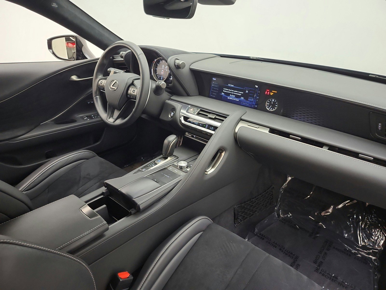 Used 2020 Lexus LC 500 Coupe w/ Performance Package image 24
