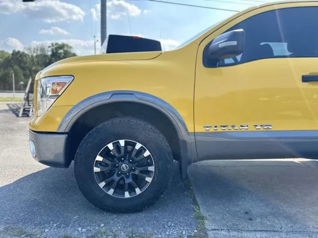 Used 2018 Nissan Titan PRO-4X AWD/4WD image 7