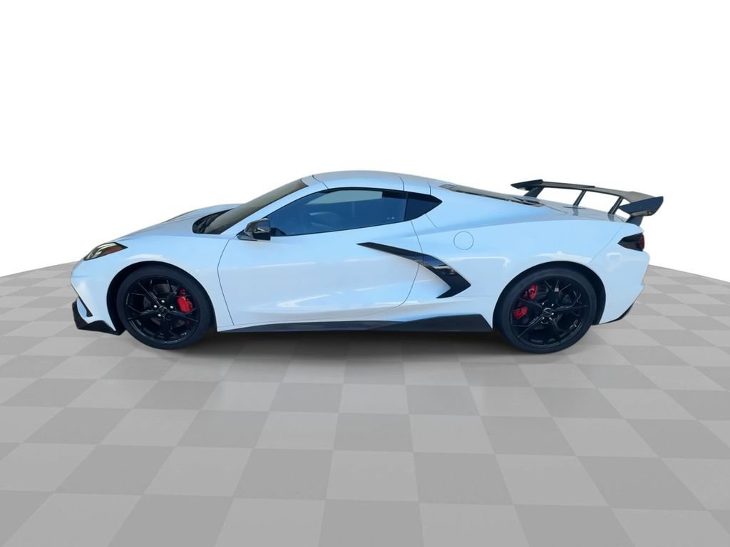 Used 2023 Chevrolet Corvette Stingray Preferred Cpe w/ Z51 Performance Package RWD image 5