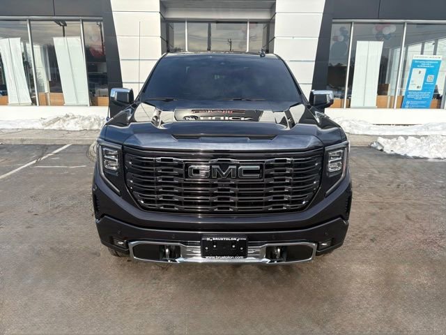 Used 2024 GMC Sierra 1500 Denali Ultimate image 9