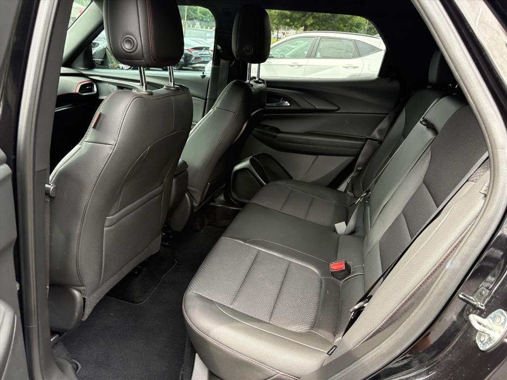 Used 2021 Chevrolet TrailBlazer RS FWD image 18