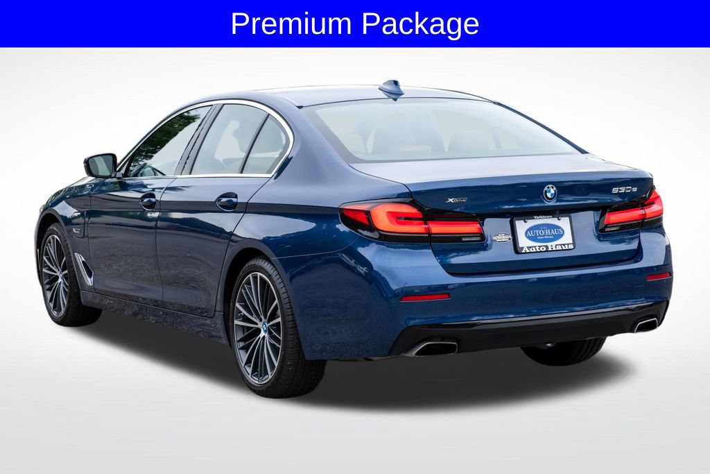 Used 2023 BMW 530e xDrive w/ Premium Package AWD/4WD image 6