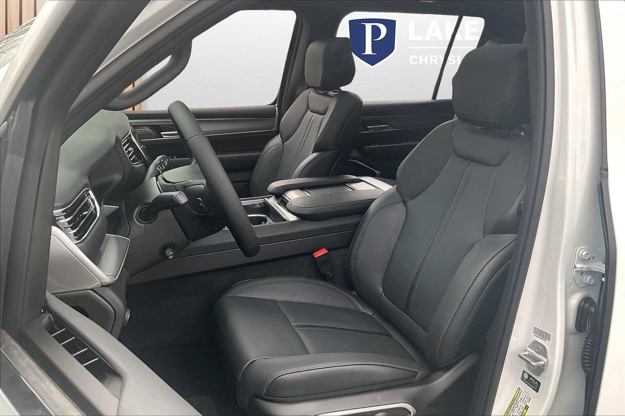 New 2026 Jeep Grand Wagoneer L Limited w/ Premium Group II image 22