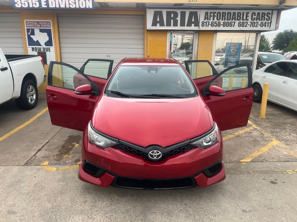 Used 2018 Toyota Corolla iM FWD image 7