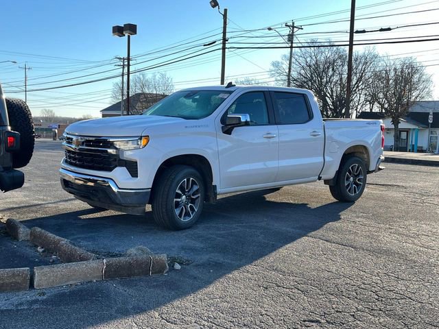 Used 2024 Chevrolet Silverado 1500 LT image 7