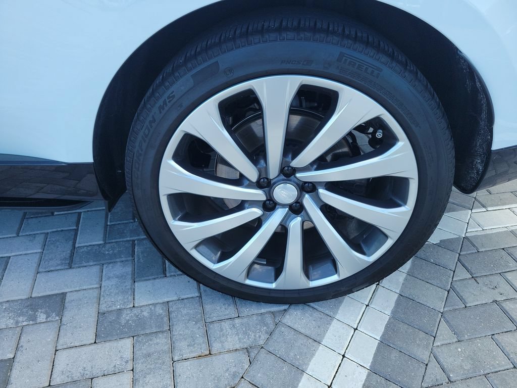 Certified 2025 Land Rover Range Rover Long Wheelbase Autobiography AWD/4WD image 14