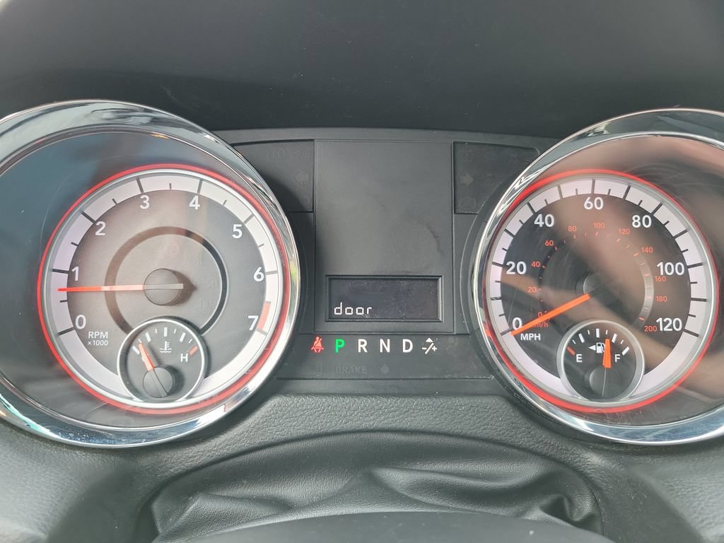 Used 2013 Dodge Grand Caravan SE FWD image 22