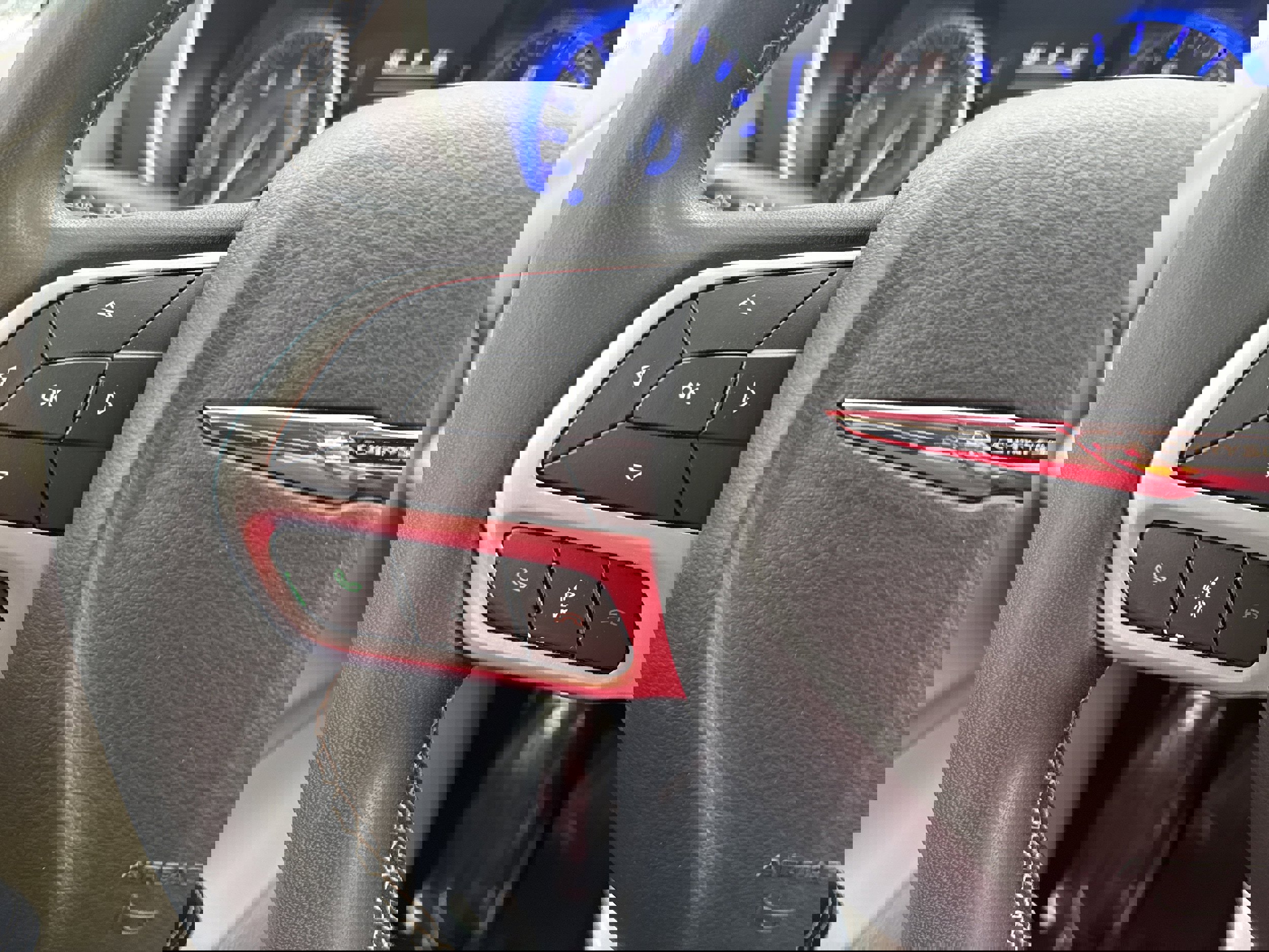 Used 2023 Chrysler Voyager LX FWD image 22