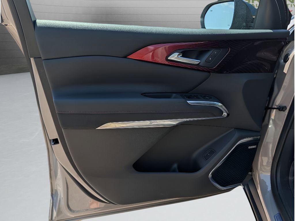 New 2026 Chevrolet Traverse Z71 w/ Enhanced Driving Package image 14